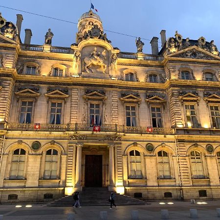 Gite Du Vieux Лион Екстериор снимка