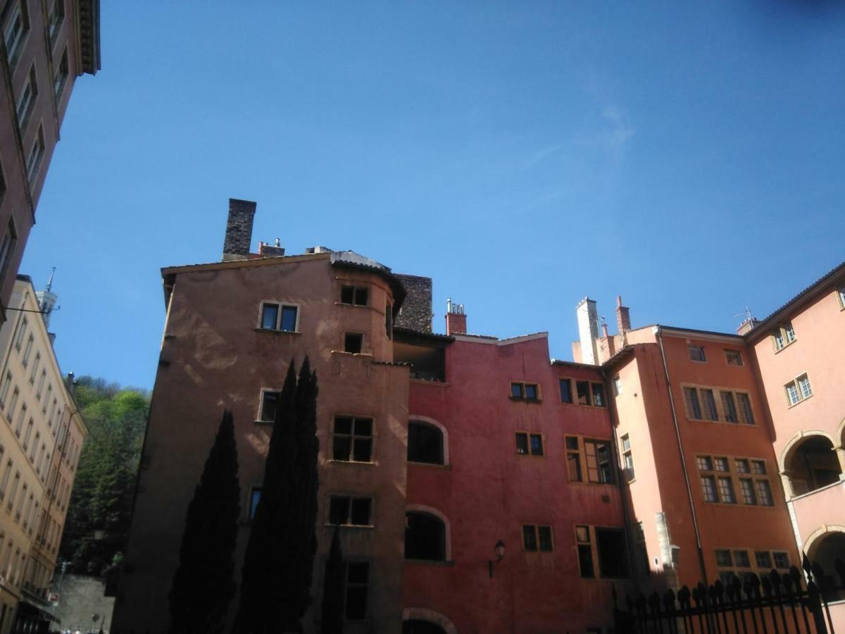 Gite Du Vieux Лион Екстериор снимка