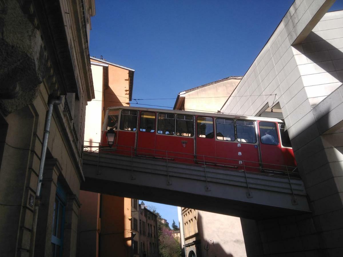 Gite Du Vieux Лион Екстериор снимка