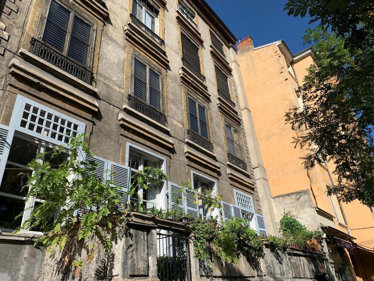 Gite Du Vieux Лион Екстериор снимка